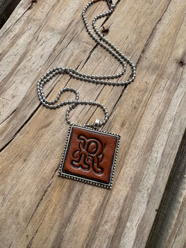 Fancy Scroll Letter 'R' Initial Leather Pendant Necklace