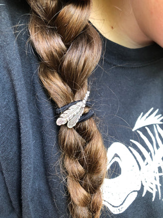 Silver Double Feather Hair Tie - Peyote Rose