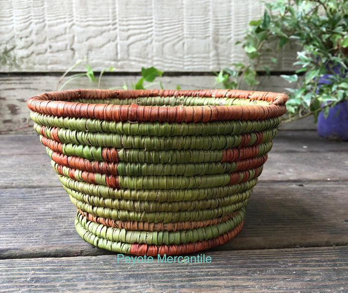 Hand Woven Green Basket with Horse Design| Peyote Rose